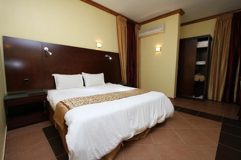 Raoum Inn Arar Ngoại thất bức ảnh
