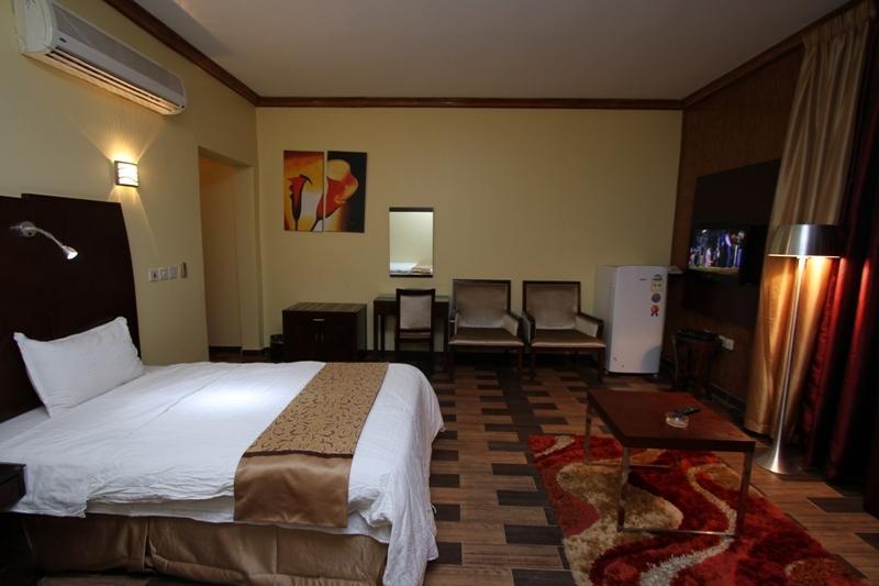 Raoum Inn Arar Ngoại thất bức ảnh