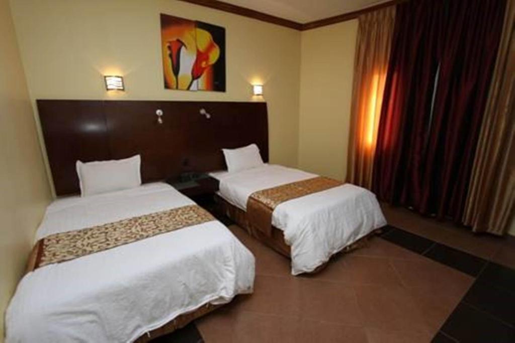 Raoum Inn Arar Ngoại thất bức ảnh