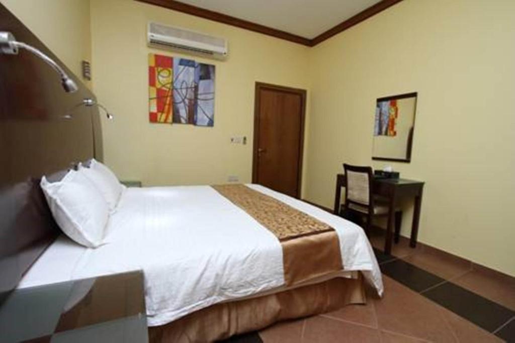Raoum Inn Arar Ngoại thất bức ảnh